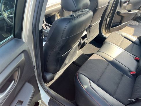 Used 2016 Toyota Camry SE image 28