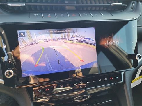 New 2026 Jeep Grand Cherokee Limited image 9