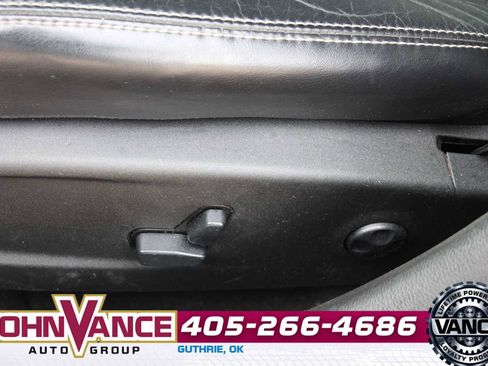 Used 2012 Chrysler 300 S image 24