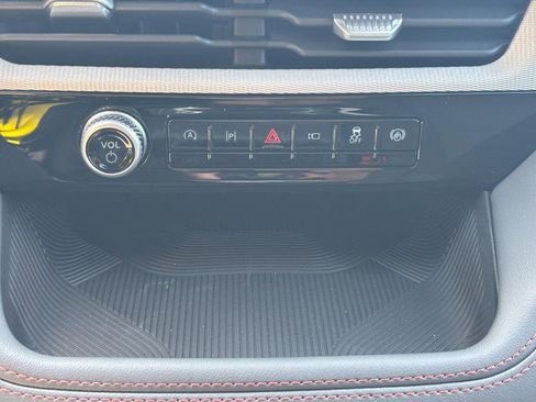 New 2026 Ford Explorer Active image 24