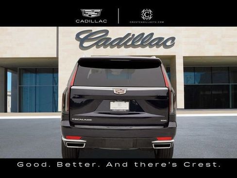 Used 2021 Cadillac Escalade Premium Luxury AWD/4WD image 4