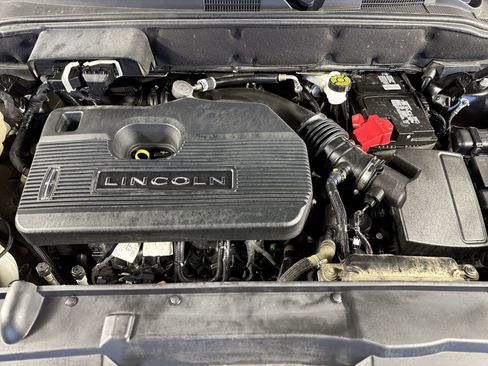 Used 2019 Lincoln Nautilus Reserve image 27