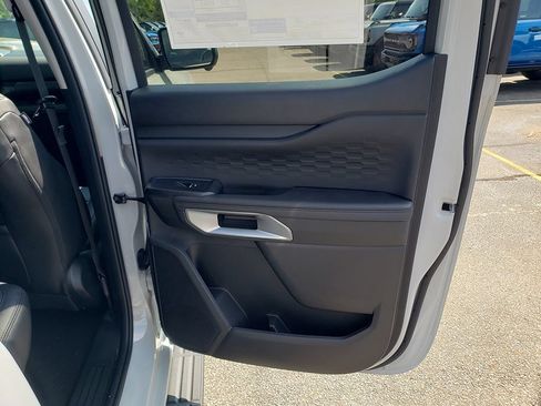 New 2026 Ford Ranger Lariat w/ Black Appearance Package AWD/4WD image 16