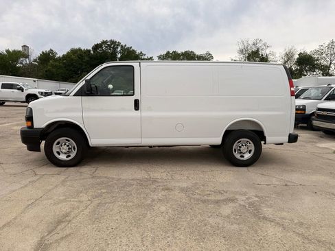 New 2025 Chevrolet Express 2500 w/ Driver Convenience Package RWD image 2