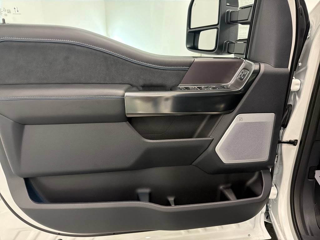New 2026 Ford F250 Platinum AWD/4WD image 13
