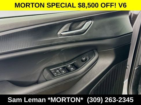 New 2025 Jeep Grand Cherokee L Laredo w/ Luxury Tech Group I AWD/4WD image 17