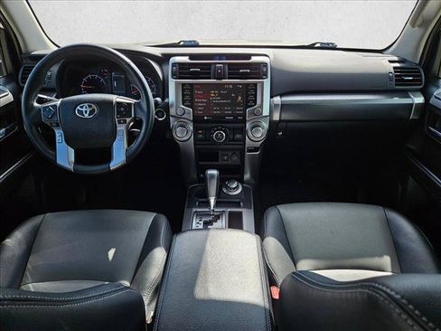Used 2022 Toyota 4Runner SR5 Premium AWD/4WD image 17