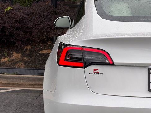 Used 2023 Tesla Model 3 Standard Range RWD image 15