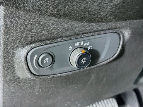 Used 2022 Chevrolet Equinox LT AWD/4WD image 12