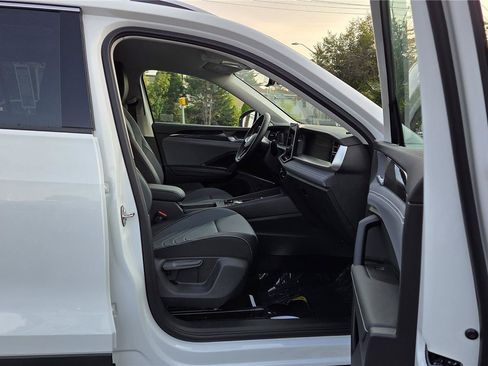 New 2026 Volkswagen Tiguan SE AWD/4WD image 28