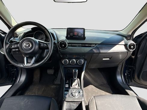 Used 2019 MAZDA CX-3 Touring FWD image 3