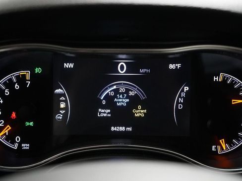 Used 2020 Jeep Grand Cherokee Trailhawk AWD/4WD image 17
