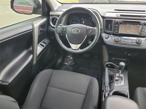 Used 2018 Toyota RAV4 XLE image 8