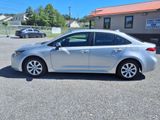 Used 2022 Toyota Corolla LE image 2