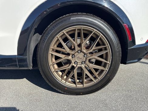 Used 2021 Ford Mustang Mach-E Premium image 34