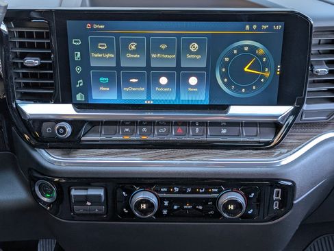 Used 2025 Chevrolet Silverado 1500 LT image 25