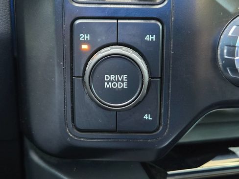 Used 2024 Ford F250 Lariat AWD/4WD image 21