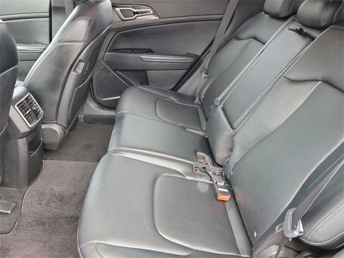 Used 2023 Kia Sportage EX image 14