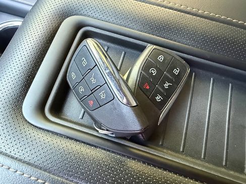 Used 2023 GMC Yukon AT4 w/ AT4 Premium Package AWD/4WD image 40