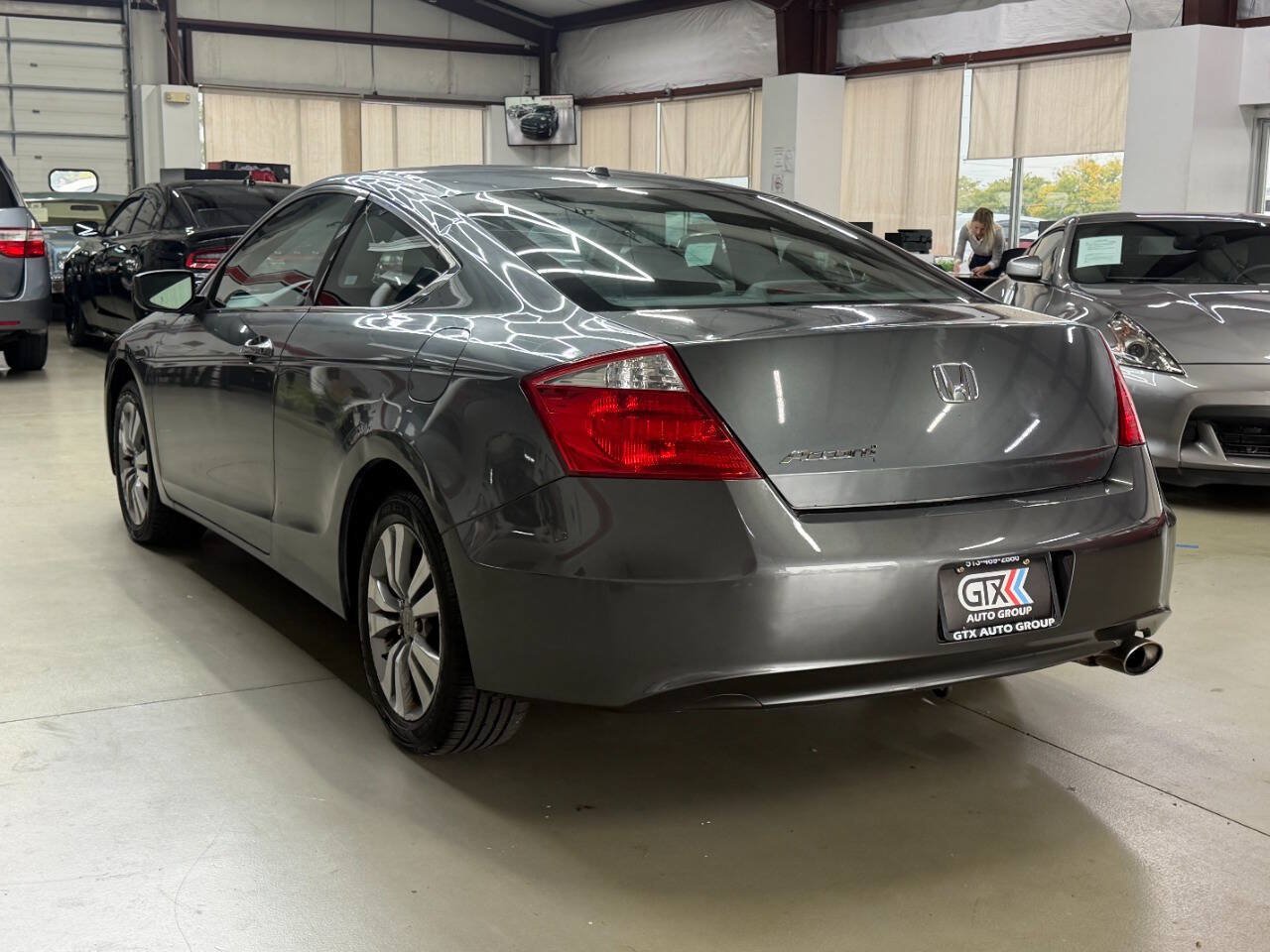 Used 2010 Honda Accord EX-L image 4