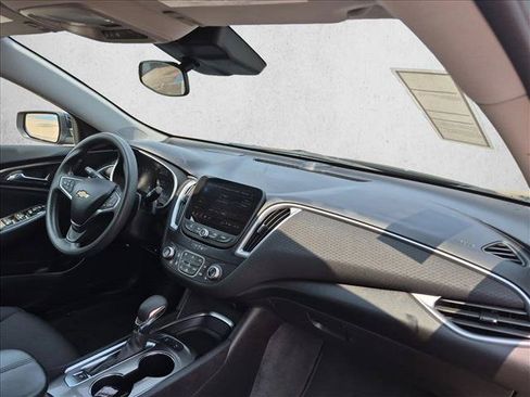 Used 2025 Chevrolet Malibu LT FWD image 22