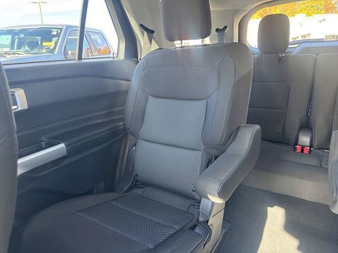 Certified 2022 Ford Explorer XLT image 14