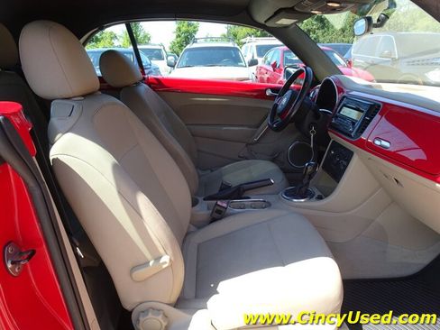 Used 2013 Volkswagen Beetle 2.5 FWD image 12