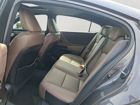 Certified 2024 Lexus ES 350 w/ Premium Package FWD image 8