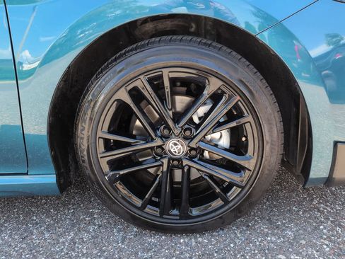 Used 2025 Toyota Camry SE w/ Convenience Package FWD image 11