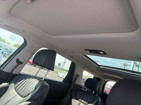 Used 2025 Hyundai Palisade Limited image 9