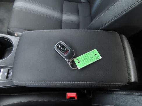Used 2025 Honda Civic Sport image 24