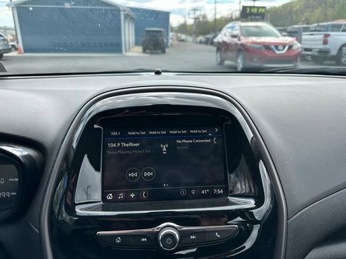 Used 2021 Chevrolet Spark LS FWD image 17