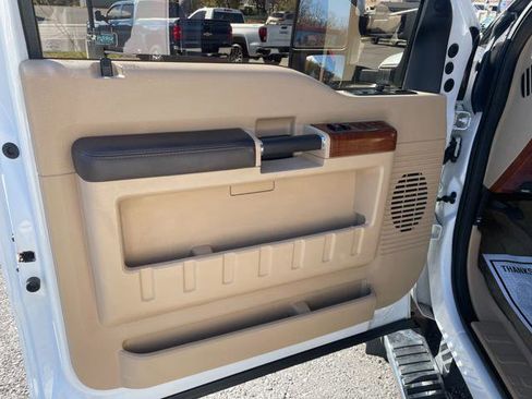 Used 2015 Ford F350 King Ranch w/ King Ranch w/Chrome Package image 14