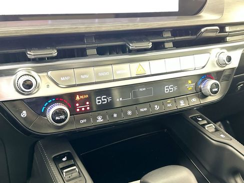 Used 2023 Kia Telluride SX Prestige X-Line image 16