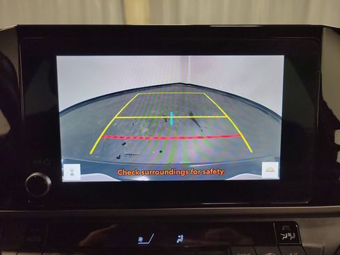 Used 2025 Toyota Camry SE image 20