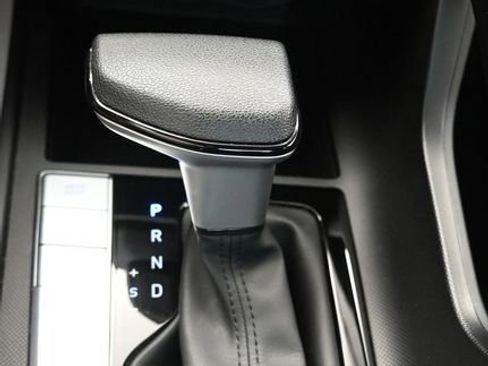 Used 2024 Hyundai Elantra SEL image 35