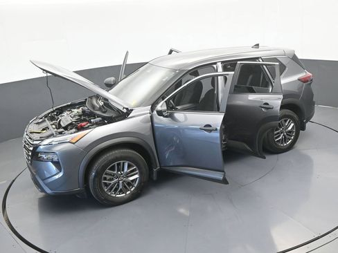 Used 2025 Nissan Rogue S FWD image 56