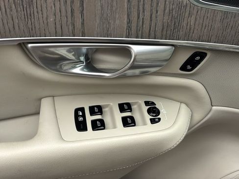 Certified 2024 Volvo XC90 B6 Plus AWD/4WD image 14
