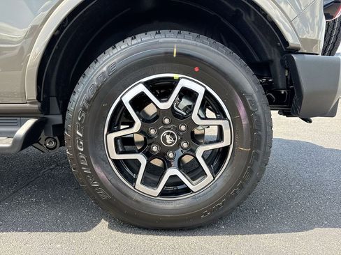 New 2026 Ford Bronco Outer Banks AWD/4WD image 28