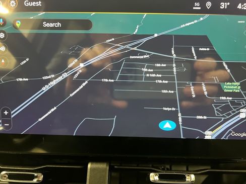 New 2026 Chevrolet Equinox LT w/ Convenience Package II image 23