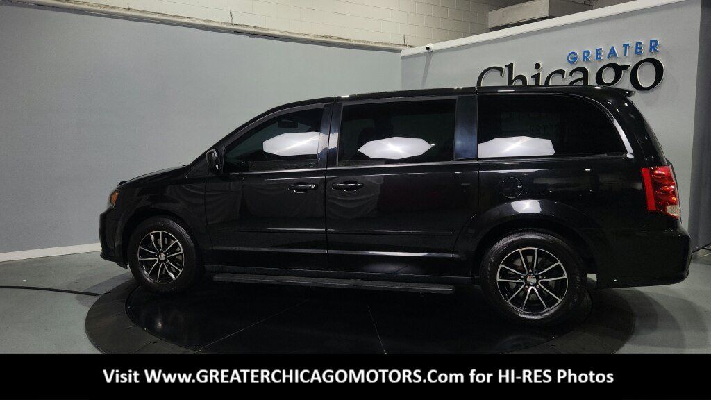 Used 2015 Dodge Grand Caravan SXT w/ Blacktop Package FWD image 8