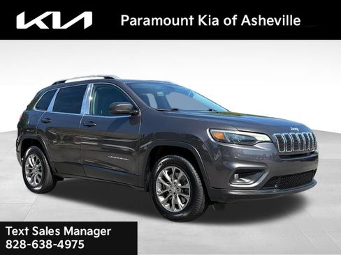 Used 2019 Jeep Cherokee Latitude Plus w/ Comfort/Convenience Group AWD/4WD image 1