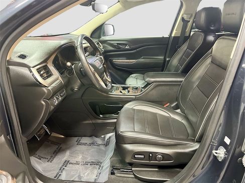 Used 2021 GMC Acadia Denali w/ Denali Technology Package image 22