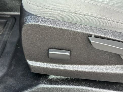 Used 2020 Chevrolet Colorado W/T w/ WT Convenience Package image 23