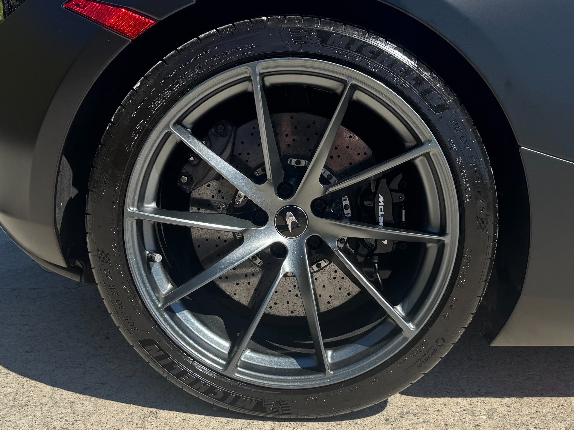 Used 2019 McLaren 720S Performance RWD image 69