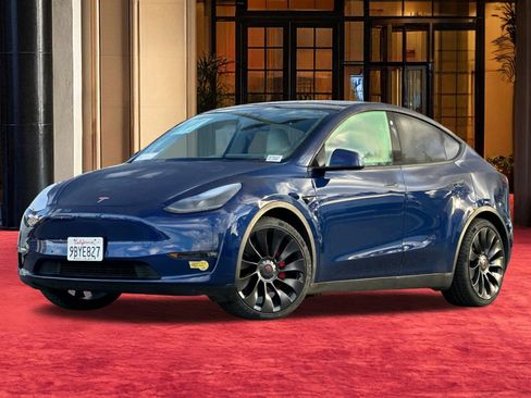 Used 2022 Tesla Model Y Performance image 1