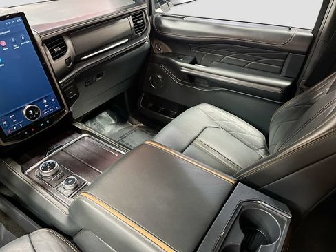Used 2022 Ford Expedition Max Platinum AWD/4WD image 25
