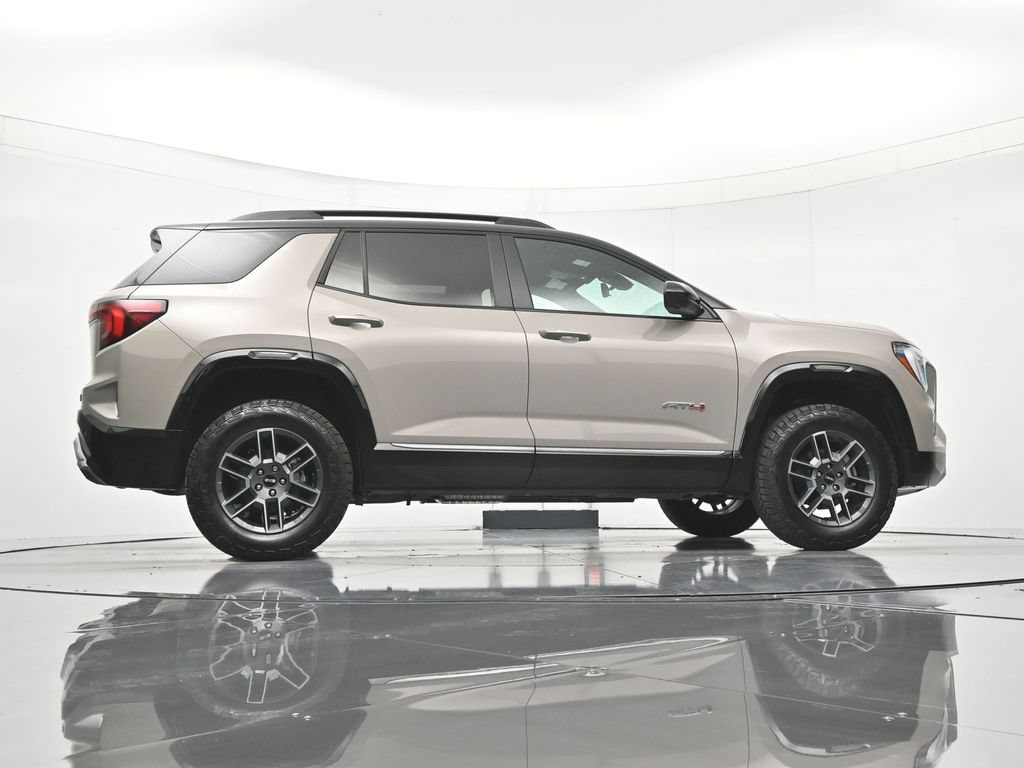 Used 2026 GMC Terrain AT4 w/ Technology Package II AWD/4WD image 40