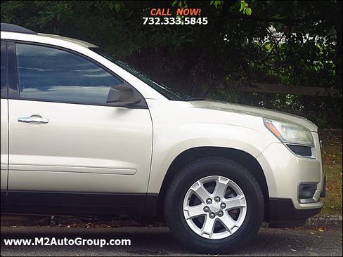 Used 2015 GMC Acadia SLE image 30