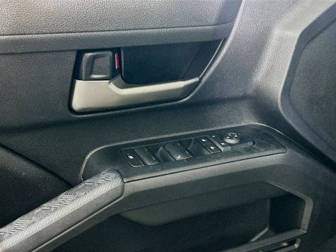 Used 2025 Toyota Tacoma TRD Off-Road image 15